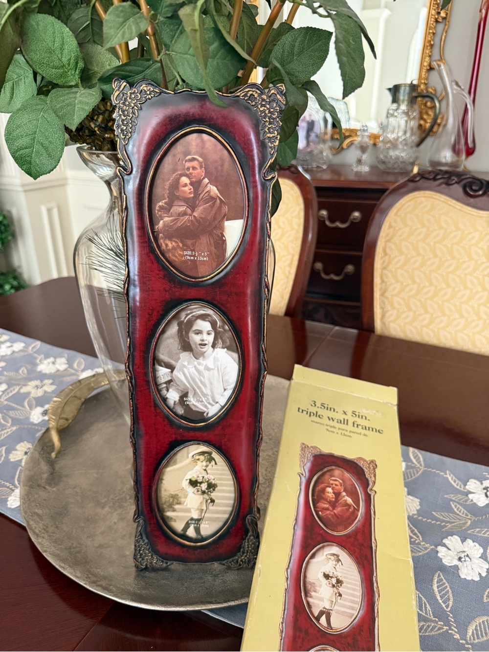 JC Penney Ornate Burgundy Gold Triple Oval Wall Photo Frame 3.5x5 Vintage